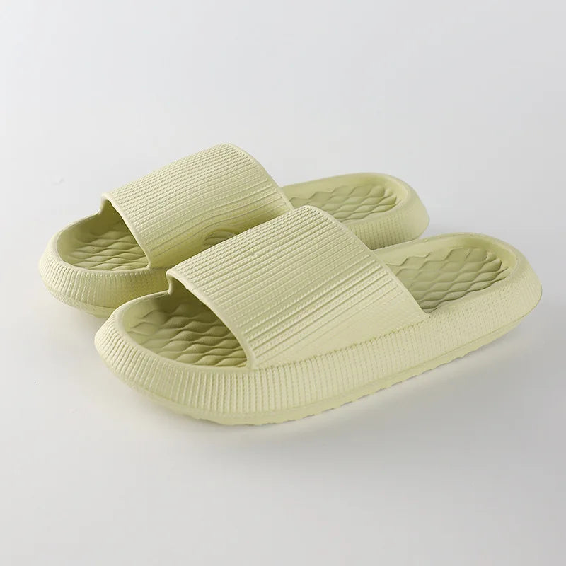 Luma Sandal