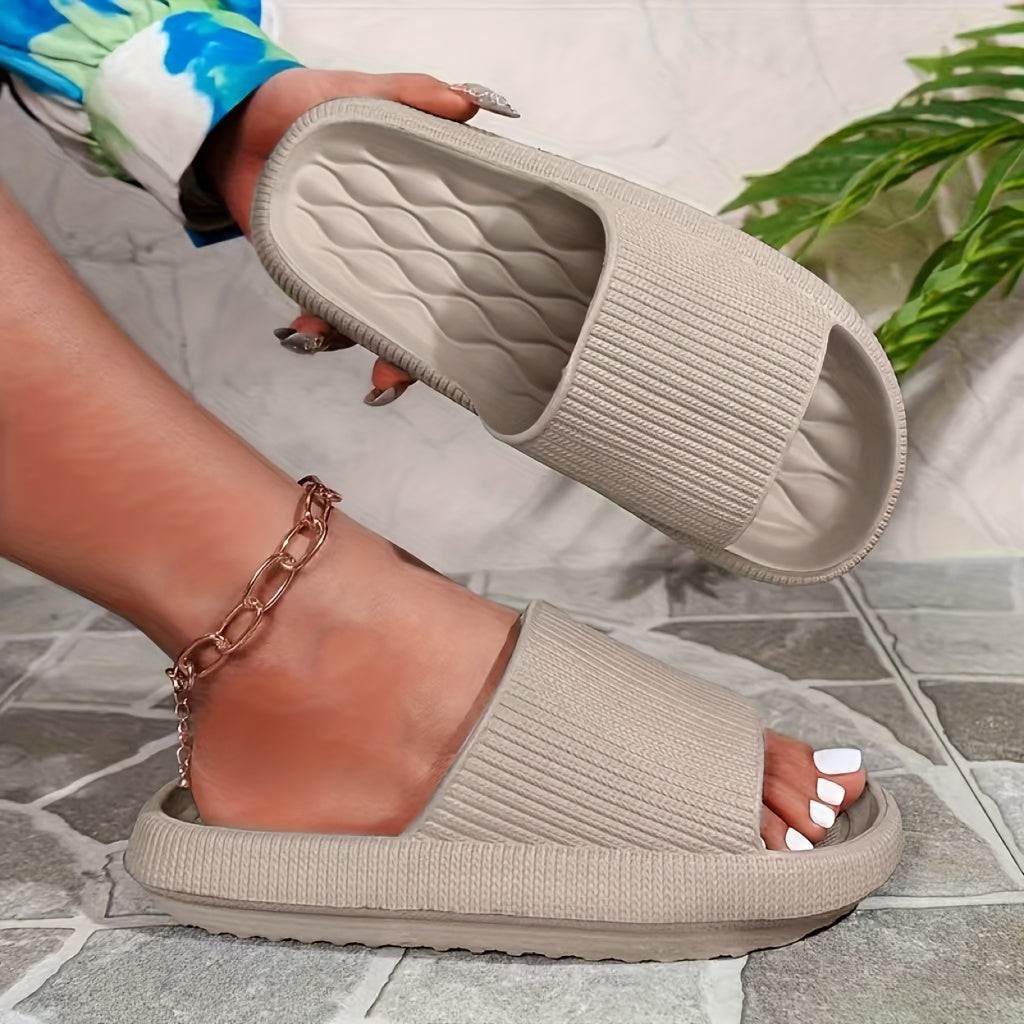 Luma Sandal
